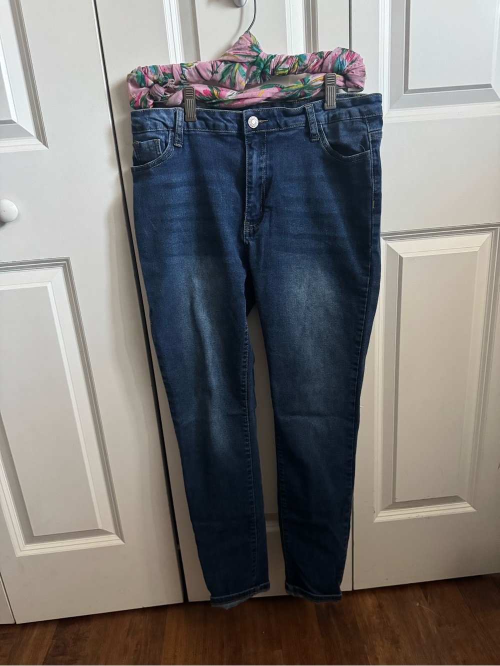 SHEIN Dark Blue High-Rise Slim Jeans
